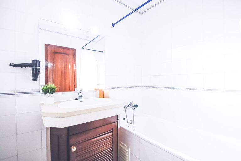 Bathroom, Apartment Atlantic Sea, Albufeira