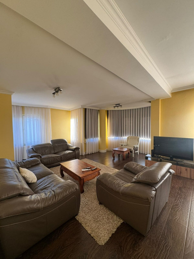 Others 4, Gresa Penthouse, Priština