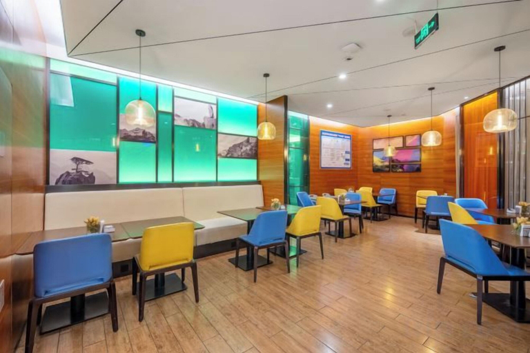 Food & Drinks 5, Hampton by Hilton Fuyang Guomao, Fuyang
