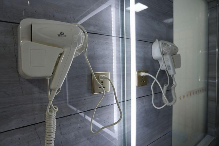 Bathroom 3, Best Holiday Hotel, Hanzhong