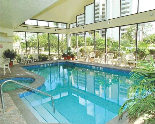 Others 3, Cozy Retreat at The Enclave Suites, Orange