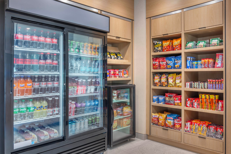 Food & Drinks 5, Fairfield By Marriott Inn & Suites Haverhill, Essex