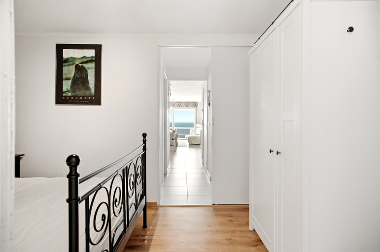 Others 5, Spacious Coastal Home for 6, West-Vlaanderen