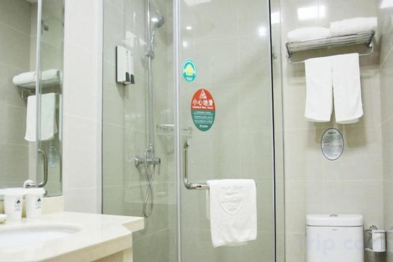 Bathroom 4, GreenTree Inn (Feng County Liubang Square), Xuzhou