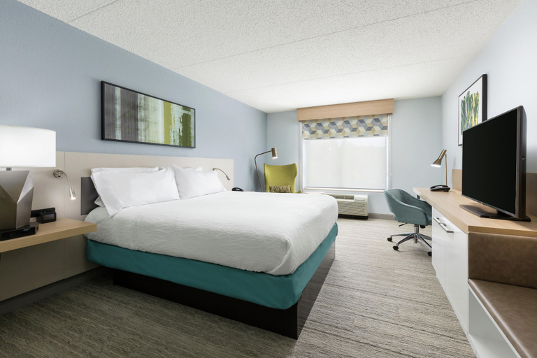 Bedroom 3, Hilton Garden Inn Greenville, Greenville