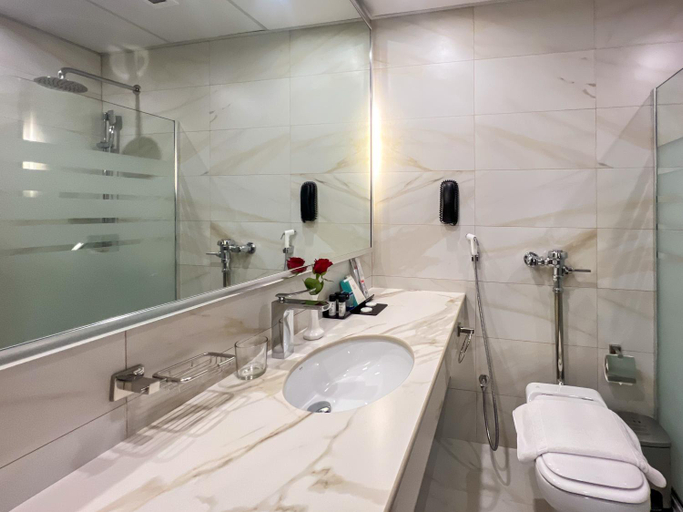 Bathroom, Grand Marmara Hotel, Al Madinah Al Munawwarah