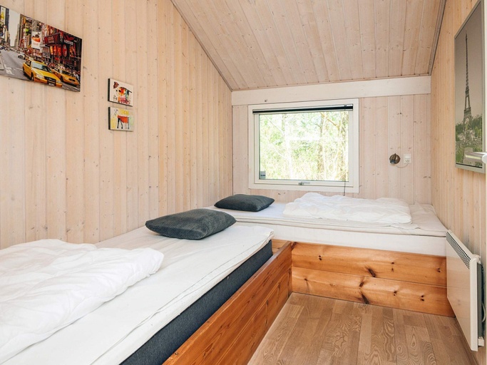 Bedroom 2, 8 Person Holiday Home in Oksbol, Varde