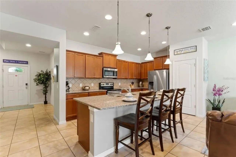Others 2, 5BR Townhome Near Disney Pool, Themed Rooms, Osceola