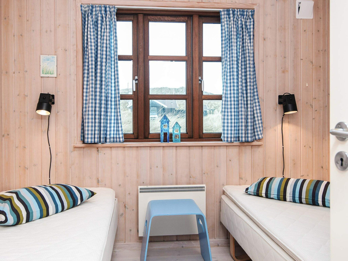 Bedroom 2, 4 Star Holiday Home in Hvide Sande, Ringkøbing-Skjern