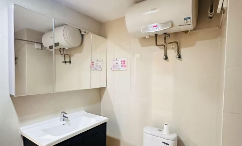 Bathroom 4, Jinshang Express Motel, Shenyang