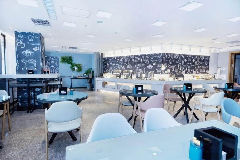 Food & Drinks 5, Jiatai Chain Business Hotel (Zhuanghe High-speed Railway Station), Dalian