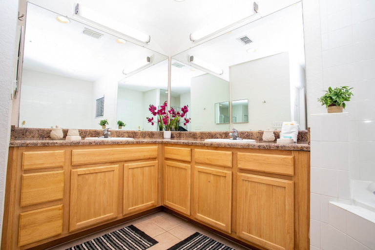 Others 2, Modern Family Condo 15min From Disney, Osceola