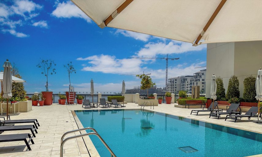 Sport & Beauty, LUX The La Mer Sea View Suite 3, Dubai