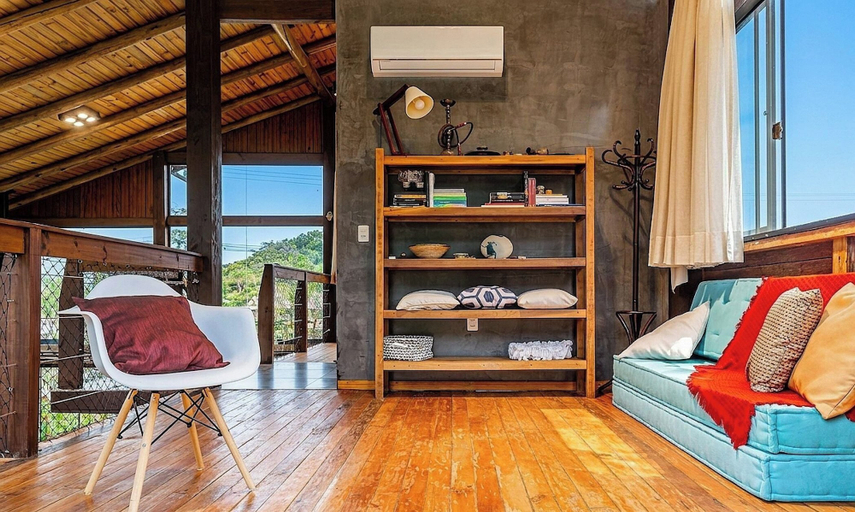 Others 4, 3BR Duplex w/ BBQ & Garage Near Beach Emb686, Bombinhas