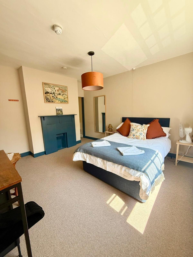 Bedroom 2, The Lamb Inn, Wiltshire