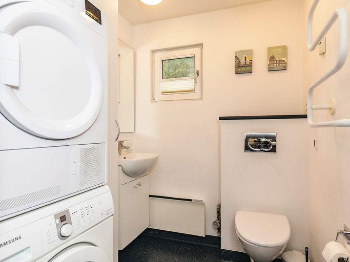 Bathroom 3, 4 Star Holiday Home in Vinderup, Struer