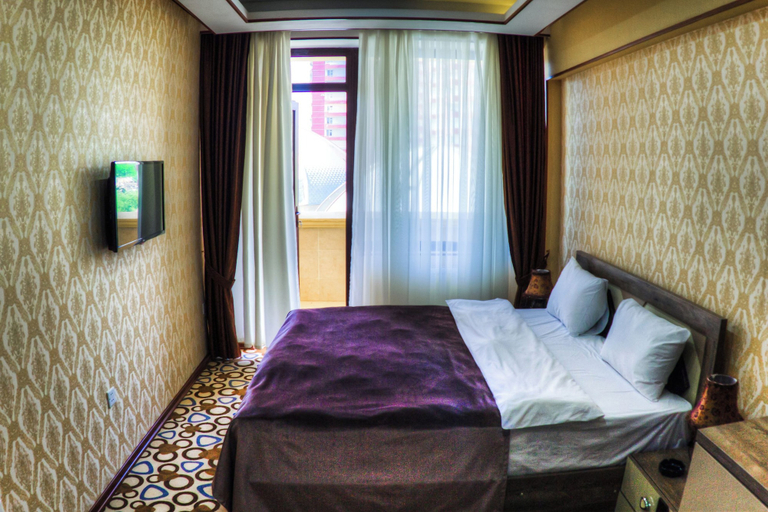 Bedroom 3, Golden Falcon Hotel - Half Board & Free Massage, Baku