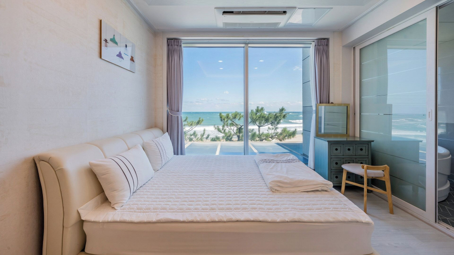 Bedroom 3, Pohang Playbeach Poolvilla, Pohang