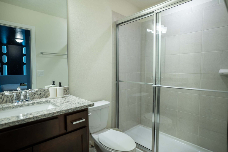 Others 4, 0BR Windsor Cay Home w/ Pool, Lake