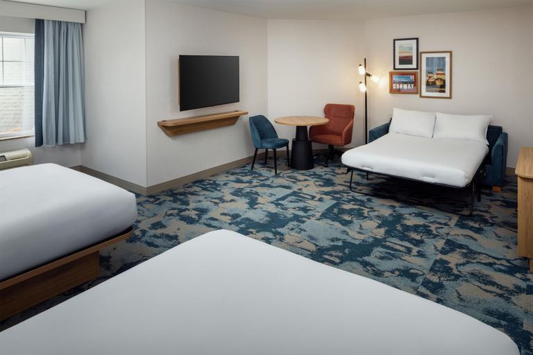 Bedroom 3, Hampton Inn & Suites North Conway, Carroll