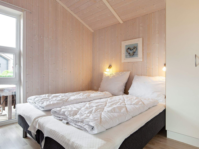 Bedroom 2, Holiday Home in Grömmitz, Ostholstein