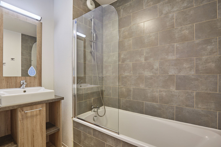 Bathroom 5, Residence Odalys Aquisana, Hautes-Alpes
