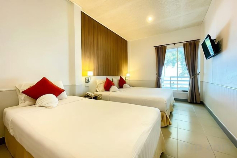 Bedroom 2, Laemsing Natural Beach Resort, Laem Sing