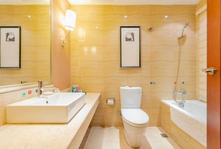Bathroom, Xin Shun Hotel, Meishan