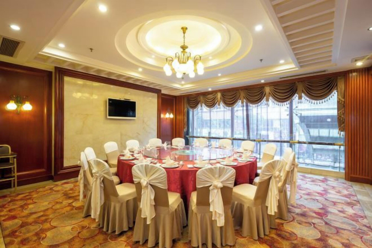 Food & Drinks 5, Dongyang Building (Dongyang Center Branch), Jinhua