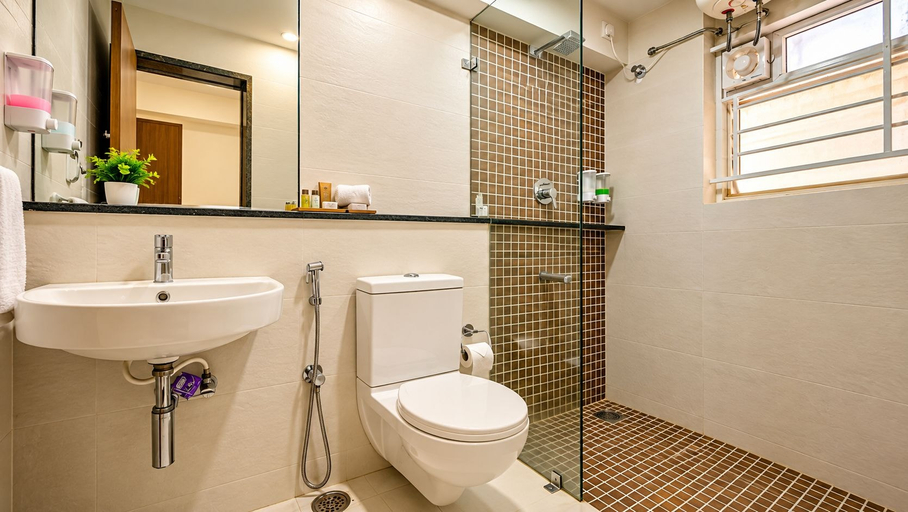 Bathroom 3, The Altruist Bellandur Hotel, Bangalore