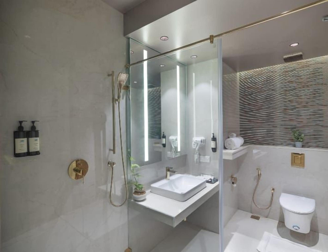 Bathroom 4, Uday Suites, Thiruvananthapuram