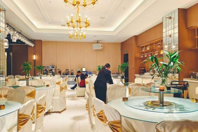 Food & Drinks 5, Jinyuan Hotel, Longnan