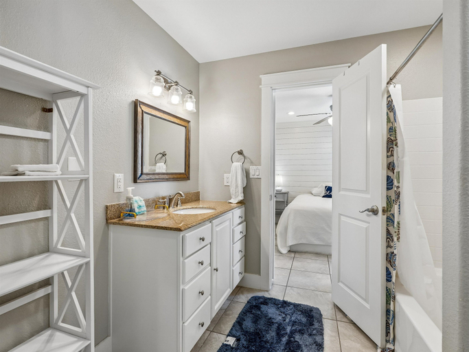 Bathroom 3, Sassy Seahorse by Silver Sands Vacation Rentals, Nueces