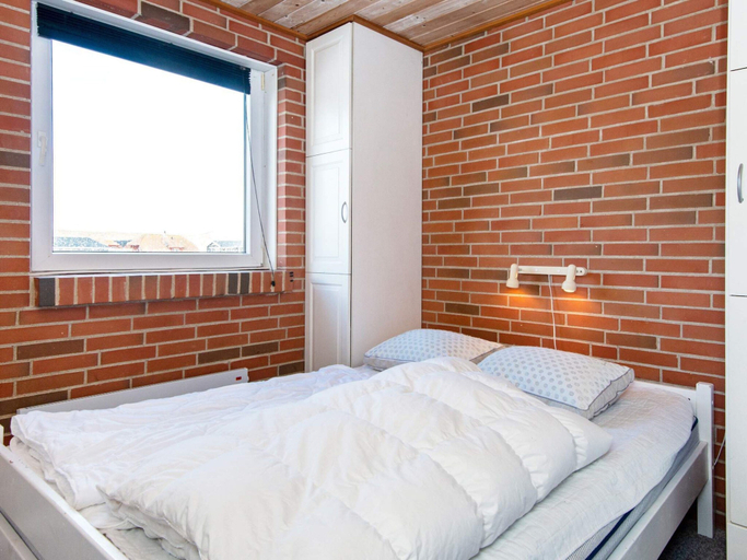 Bedroom 3, 8 Person Holiday Home in Harboore, Lemvig