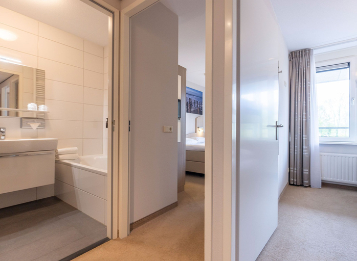 Bathroom 4, Fletcher Wellness-Hotel Kamperduinen, Noord-Beveland