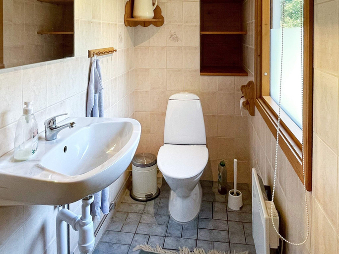 Bathroom 5, 7 Person Holiday Home in Drakne-hogby, Ronneby