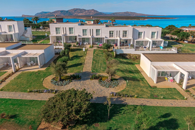 Others 3, Stunning Capo Falcone Apartments 2bed, Sassari