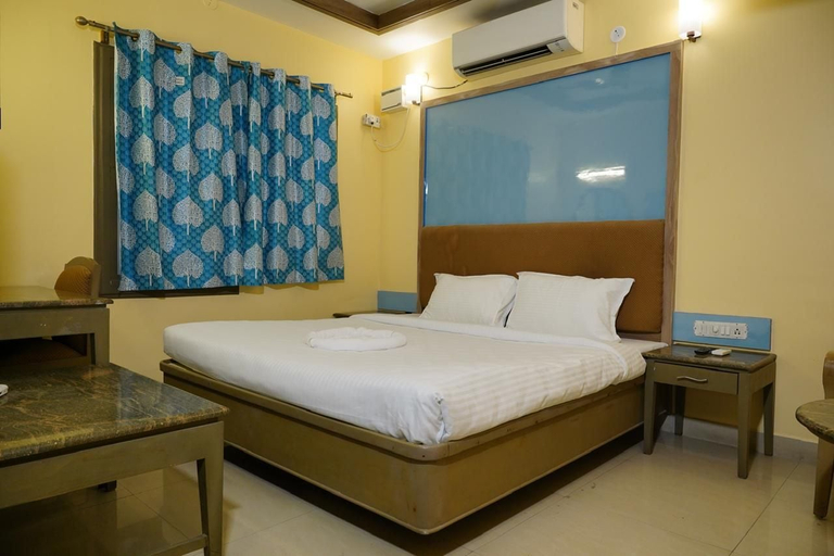 Others 3, MIMO Hotels, Vellore