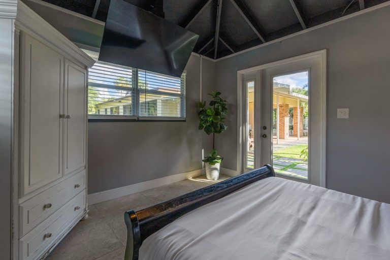 Others 5, Garden House, Pool in Lush Peaceful Homestead, Miami-Dade