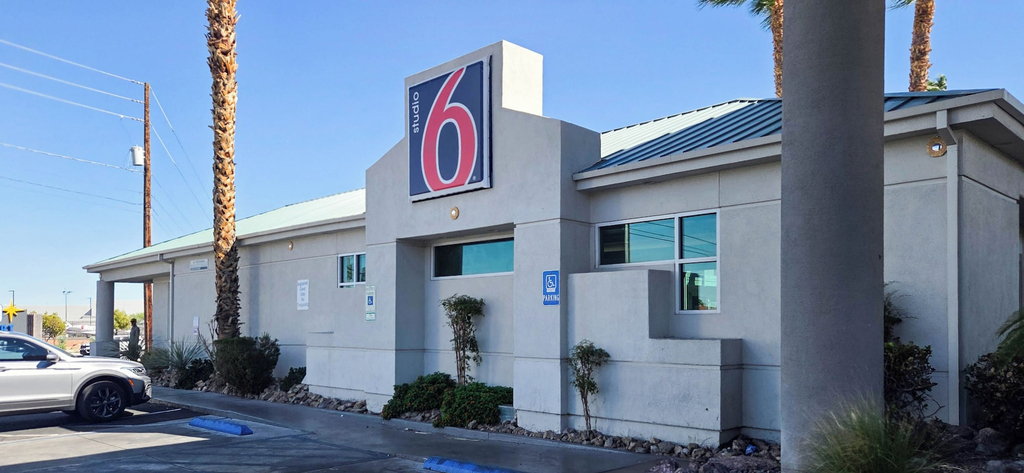 Exterior & Views, Studio 6 Suites Las Vegas, NV – Tropicana, Clark