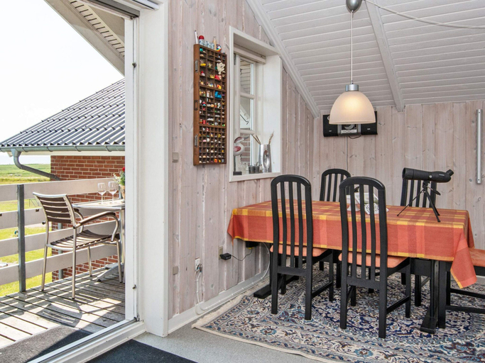 Others 4, 6 Person Holiday Home in Romo, Tønder