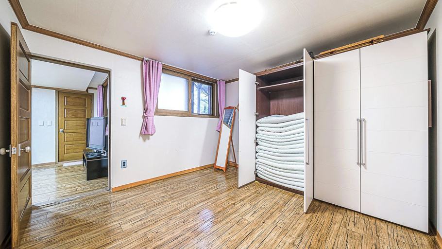 Bathroom 4, Gapyeong Ojeupension, Gapyeong