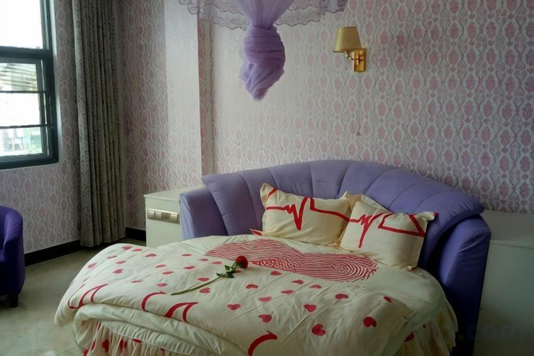 Bedroom 3, Yuanmengyuan Hotel, Wenshan Zhuang and Miao