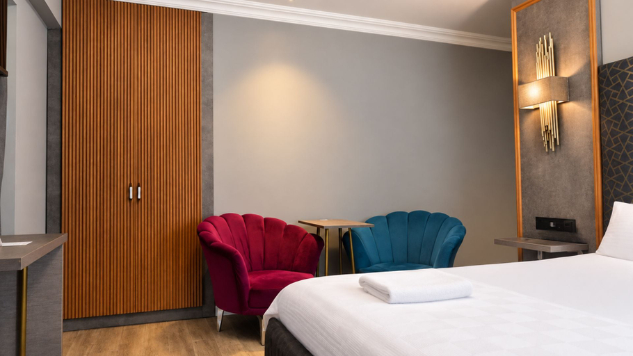 Bedroom 3, Talles City Hotel, Konak