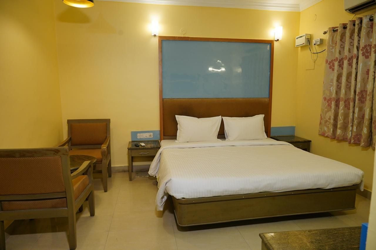 Others 1, MIMO Hotels, Vellore