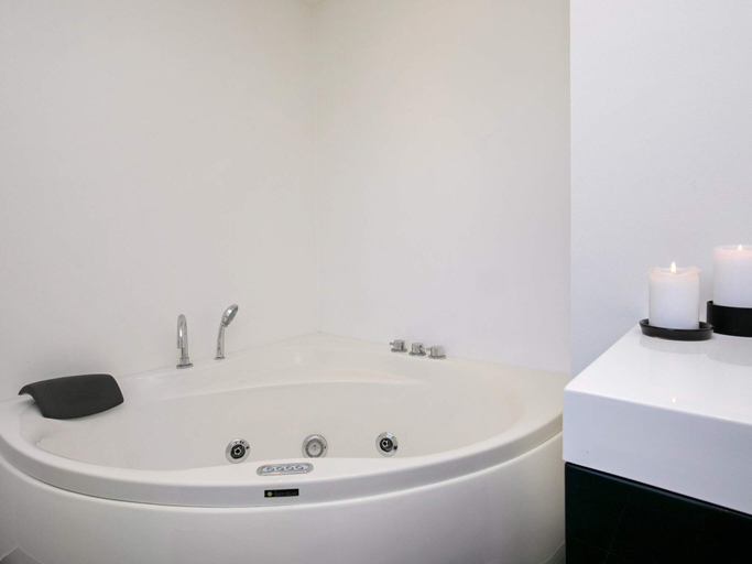 Bathroom 5, 4 Star Holiday Home in Faaborg, Faaborg-Midtfyn