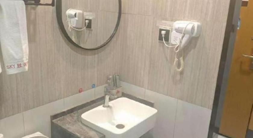 Bathroom 5, Thank Inn Hotel Jiangsu Suzhou Industrial Park Xinpu Road, Suzhou