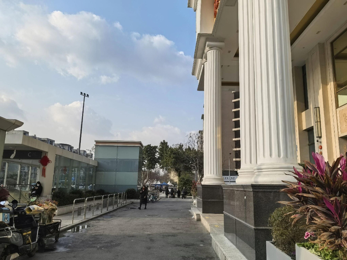 Exterior & Views 2, Vienna International Hotel, Chengdu