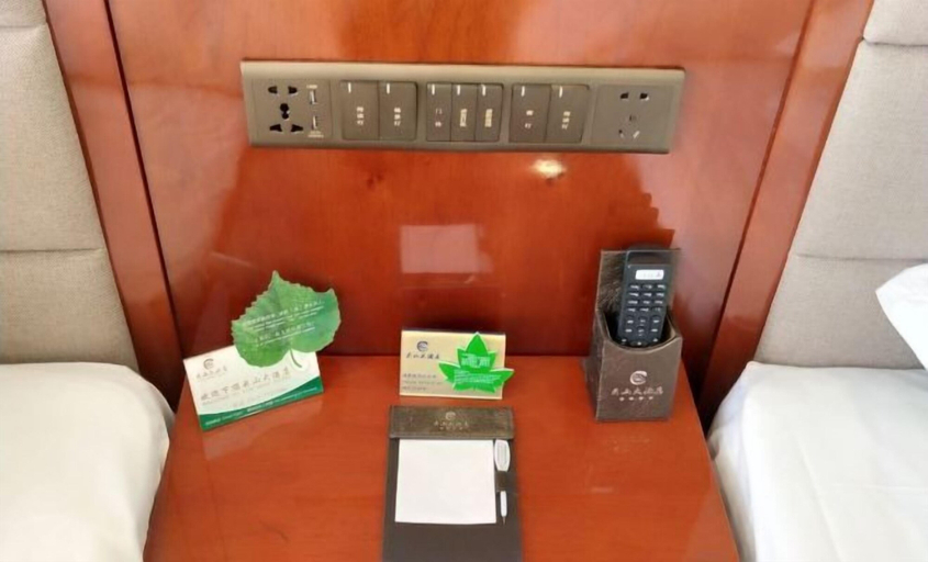 Bedroom, Yunshan Hotel, Linxia Hui