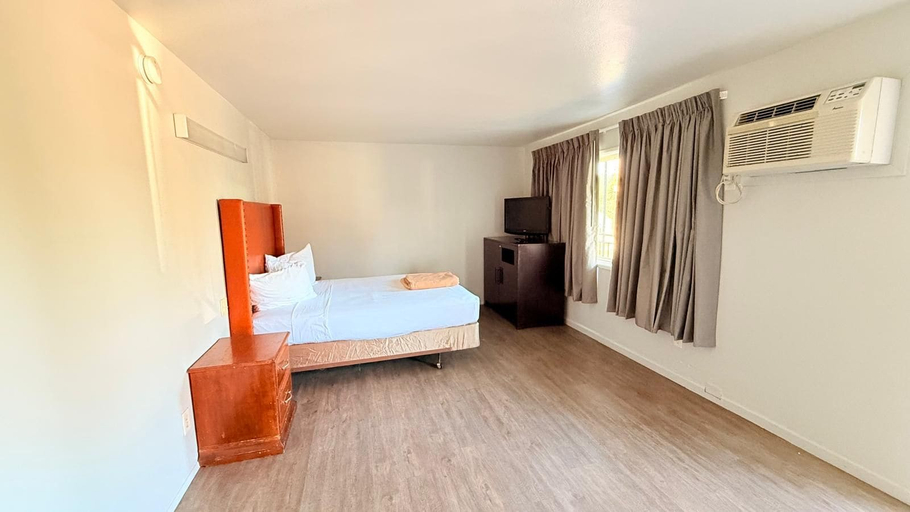 Others 5, Portland Value Inn & Suites Near PDX Airport, Multnomah